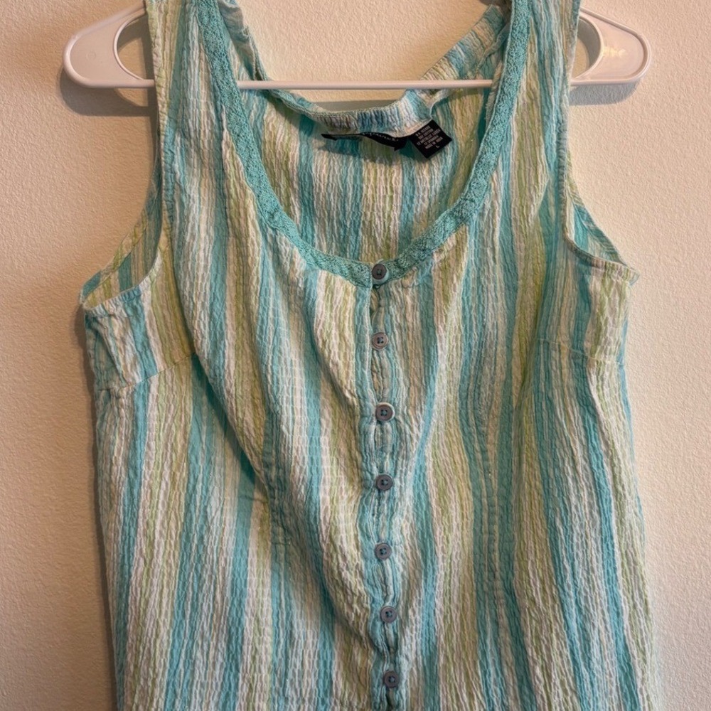 Giselle Apparel Womens Large Striped Seersucker Button Front Tank Top Metallic
